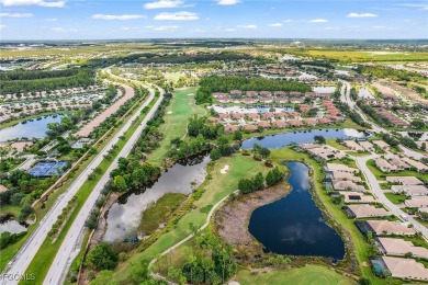 Colonial Country Club: Your Ideal Coach Home Awaits Bright and on Colonial Country Club in Florida - for sale on GolfHomes.com, golf home, golf lot