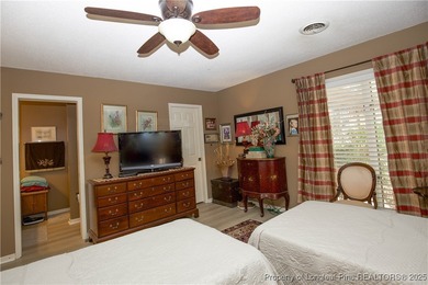 Beautiful townhome in the desirable Knollwood Village! This on Knollwood Fairways and Driving  in North Carolina - for sale on GolfHomes.com, golf home, golf lot