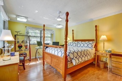 Beautiful Townhouse 3 bedrooms & 3 full bathrooms, one full on Jim McLean Signature Course in Florida - for sale on GolfHomes.com, golf home, golf lot