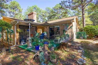 Beautiful townhome in the desirable Knollwood Village! This on Knollwood Fairways and Driving  in North Carolina - for sale on GolfHomes.com, golf home, golf lot