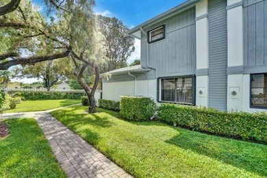 Beautiful Townhouse 3 bedrooms & 3 full bathrooms, one full on Jim McLean Signature Course in Florida - for sale on GolfHomes.com, golf home, golf lot