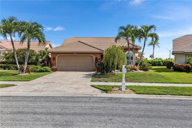 Bright & inviting, this PRIVATE OASIS is calling you home to on Cross Creek Country Club in Florida - for sale on GolfHomes.com, golf home, golf lot