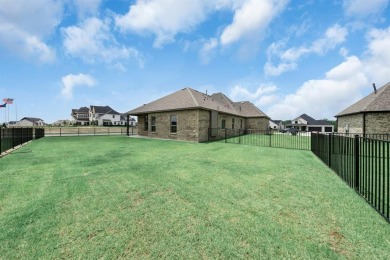 MLS# 20812371 - Built by Altura Homes - Ready Now! ~ This on Heath Golf and Yacht Club in Texas - for sale on GolfHomes.com, golf home, golf lot