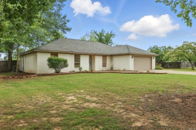 Move-in ready with room to roam in West Conway! This beautifully on Centennial Valley Golf Course in Arkansas - for sale on GolfHomes.com, golf home, golf lot