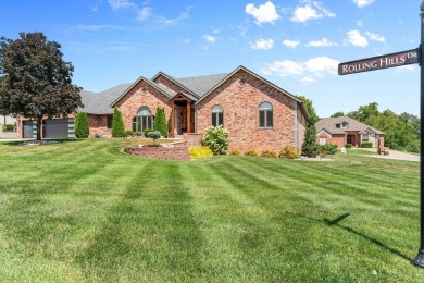 Welcome to 4807 Rolling Hills. This almost 3,700 sq ft home on Fremont Hills Country Club in Missouri - for sale on GolfHomes.com, golf home, golf lot
