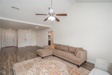 Don't miss this well-maintained 4-bedroom, 2-bathroom home with on Franklin Country Club in Kentucky - for sale on GolfHomes.com, golf home, golf lot