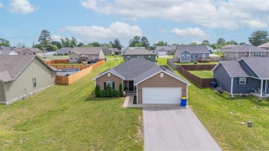 Don't miss this well-maintained 4-bedroom, 2-bathroom home with on Franklin Country Club in Kentucky - for sale on GolfHomes.com, golf home, golf lot