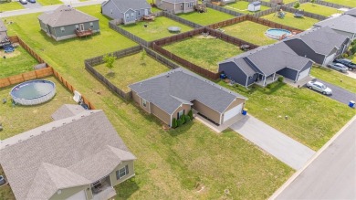 Don't miss this well-maintained 4-bedroom, 2-bathroom home with on Franklin Country Club in Kentucky - for sale on GolfHomes.com, golf home, golf lot