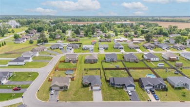 Don't miss this well-maintained 4-bedroom, 2-bathroom home with on Franklin Country Club in Kentucky - for sale on GolfHomes.com, golf home, golf lot