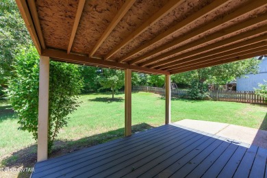 Beautifully updated home on the golf course!    Very clean and on Jackson National Golf Club in Tennessee - for sale on GolfHomes.com, golf home, golf lot
