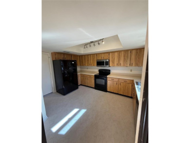 Massive Price reduction !!!This very nice 2 bedroom 2 Bath in on Falcon Watch Golf Club in Florida - for sale on GolfHomes.com, golf home, golf lot