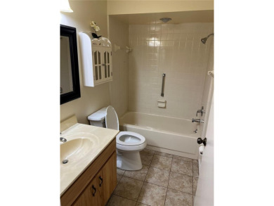 Massive Price reduction !!!This very nice 2 bedroom 2 Bath in on Falcon Watch Golf Club in Florida - for sale on GolfHomes.com, golf home, golf lot