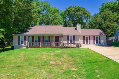 Beautifully updated home on the golf course!    Very clean and on Jackson National Golf Club in Tennessee - for sale on GolfHomes.com, golf home, golf lot
