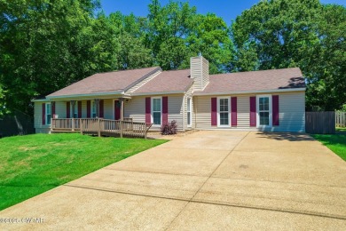Beautifully updated home on the golf course!    Very clean and on Jackson National Golf Club in Tennessee - for sale on GolfHomes.com, golf home, golf lot