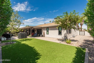 Beautifully updated 2BR, 2BA + Den Maya floor plan in the active on Cottonwood Country Club in Arizona - for sale on GolfHomes.com, golf home, golf lot