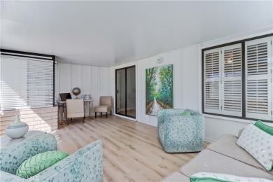 Welcome to this beautifully remodeled 2 bd, 2 ba condo in the on Leisure Village Par 3 Golf Course in California - for sale on GolfHomes.com, golf home, golf lot
