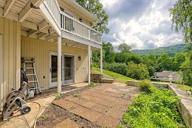 This beautiful, expansive, 4 bedroom, 5.5 bath home with a on Sky Valley Resort and Country Club in Georgia - for sale on GolfHomes.com, golf home, golf lot
