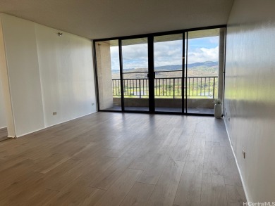 Rarely available 3 bedroom, 2 bath, 2 parking unit at Horizon on Honolulu Country Club in Hawaii - for sale on GolfHomes.com, golf home, golf lot