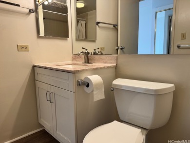 Rarely available 3 bedroom, 2 bath, 2 parking unit at Horizon on Honolulu Country Club in Hawaii - for sale on GolfHomes.com, golf home, golf lot