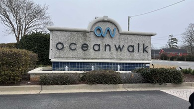 This amazing, freshly painted home with 3 bedrooms and 2 on Prestwick Country Club in South Carolina - for sale on GolfHomes.com, golf home, golf lot