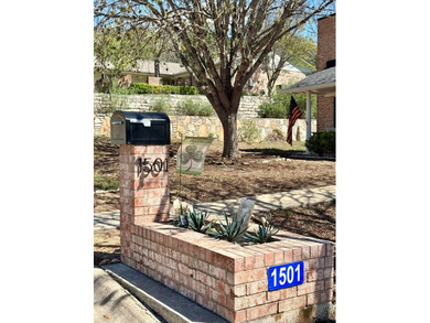 This well-maintained 3-bedroom, 2-bath home features many on Scott Schriener Municipal Golf Course in Texas - for sale on GolfHomes.com, golf home, golf lot