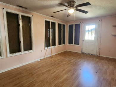 CALLING ALL INVESTORS --- Fixer Upper Estate Sale!!! Have you on Beachwood Golf Club in South Carolina - for sale on GolfHomes.com, golf home, golf lot