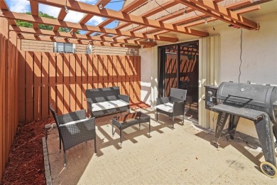 OFFERING SELLERS CREDIT. Get up to $10,000.00 qualified Buyers on Pine Island Ridge Country Club in Florida - for sale on GolfHomes.com, golf home, golf lot