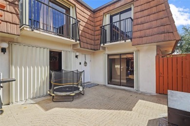 OFFERING SELLERS CREDIT. Get up to $10,000.00 qualified Buyers on Pine Island Ridge Country Club in Florida - for sale on GolfHomes.com, golf home, golf lot