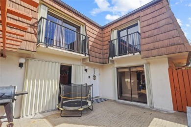 OFFERING SELLERS CREDIT. Get up to $10,000.00 qualified Buyers on Pine Island Ridge Country Club in Florida - for sale on GolfHomes.com, golf home, golf lot