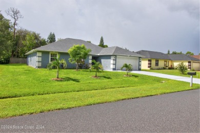 Solid built CBS construction home in great location. Open Floor on Majors Golf Club At Bayside Lakes in Florida - for sale on GolfHomes.com, golf home, golf lot