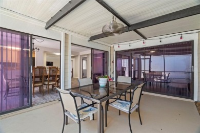 PRICE REDUCED! This beautiful 3 bedroom, 2 bath home has an open on Beacon Woods Golf Club in Florida - for sale on GolfHomes.com, golf home, golf lot
