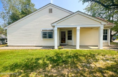 Beautiful Ritz Model offering an inviting floor plan and living on Leisure Village West Assoc. in New Jersey - for sale on GolfHomes.com, golf home, golf lot