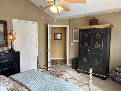 RECENTLY REMODELED, MOVE-IN READY 2 Bedroom, 2 Bath, 2nd floor on The Links at Carillon in Illinois - for sale on GolfHomes.com, golf home, golf lot