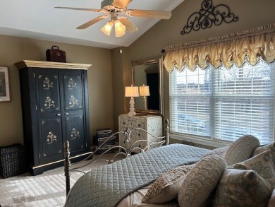RECENTLY REMODELED, MOVE-IN READY 2 Bedroom, 2 Bath, 2nd floor on The Links at Carillon in Illinois - for sale on GolfHomes.com, golf home, golf lot