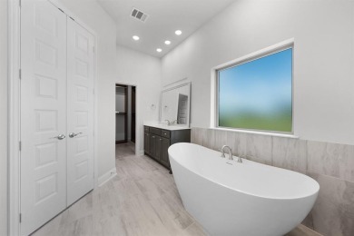 MLS# 20812378 - Built by Altura Homes - Ready Now! ~ This on Heath Golf and Yacht Club in Texas - for sale on GolfHomes.com, golf home, golf lot