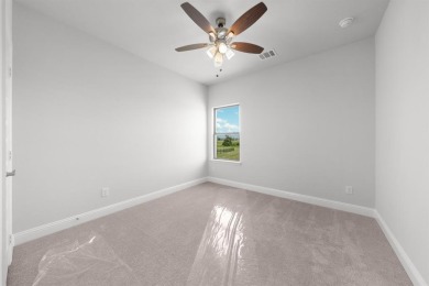 MLS# 20812378 - Built by Altura Homes - Ready Now! ~ This on Heath Golf and Yacht Club in Texas - for sale on GolfHomes.com, golf home, golf lot