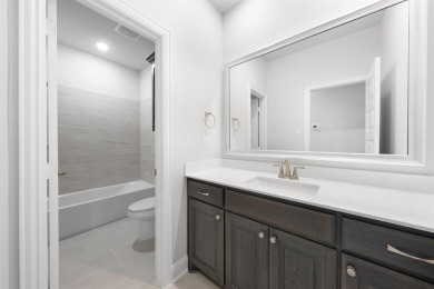 MLS# 20812378 - Built by Altura Homes - Ready Now! ~ This on Heath Golf and Yacht Club in Texas - for sale on GolfHomes.com, golf home, golf lot