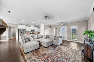 All-brick 4 bed, 2 bath, single-level home with a spacious on Stonebridge Meadows Golf Club in Arkansas - for sale on GolfHomes.com, golf home, golf lot