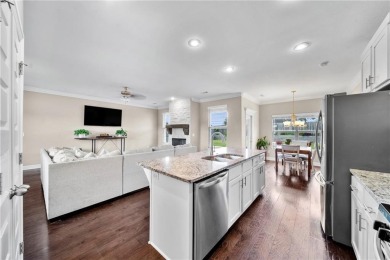 All-brick 4 bed, 2 bath, single-level home with a spacious on Stonebridge Meadows Golf Club in Arkansas - for sale on GolfHomes.com, golf home, golf lot