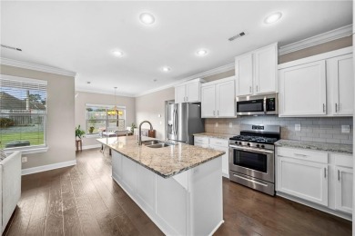 All-brick 4 bed, 2 bath, single-level home with a spacious on Stonebridge Meadows Golf Club in Arkansas - for sale on GolfHomes.com, golf home, golf lot