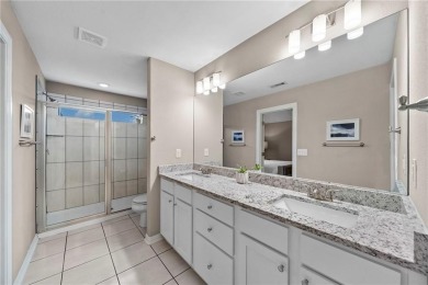 All-brick 4 bed, 2 bath, single-level home with a spacious on Stonebridge Meadows Golf Club in Arkansas - for sale on GolfHomes.com, golf home, golf lot