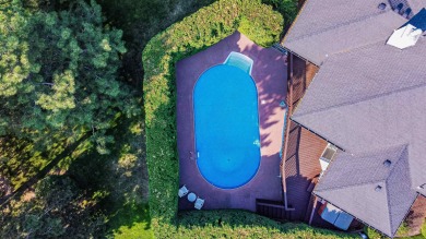 Welcome to this stunning 5-bedroom, 4-bathroom home tucked away on The Fairways at West Terrace in Washington - for sale on GolfHomes.com, golf home, golf lot
