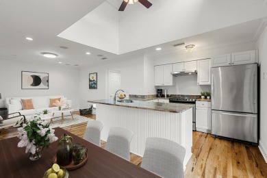 Immaculate and adorable one bedroom, two FULL bathrooms located on The Seabrook Island Club in South Carolina - for sale on GolfHomes.com, golf home, golf lot