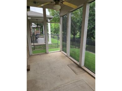 Welcome to this beautifully maintained 2-bedroom, 2-bath home on Oakmont Country Club in Texas - for sale on GolfHomes.com, golf home, golf lot