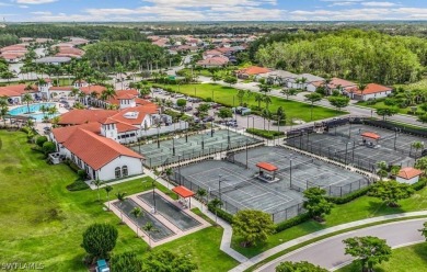 THE ONLY UPSTAIRS CARRIAGE HOME UNIT FOR SALE IN ARBORWOOD on Gateway Golf and Country Club in Florida - for sale on GolfHomes.com, golf home, golf lot