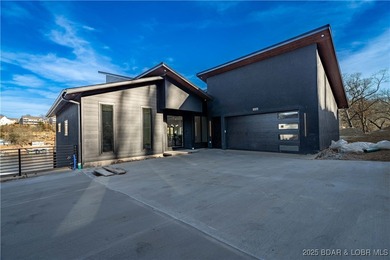 BRAND NEW CUSTOM HOME located on the 3 Mile Marker of Horseshoe on Seasons Ridge At Four Seasons in Missouri - for sale on GolfHomes.com, golf home, golf lot