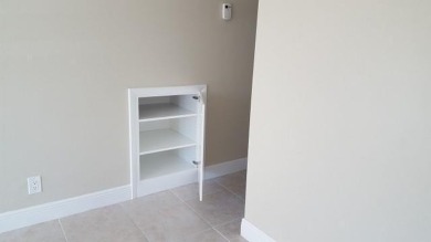 55+ community. Welcome to this appealing second-floor residence on Kings Point Golf -Flanders Way in Florida - for sale on GolfHomes.com, golf home, golf lot