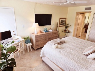 Beautifully updated 2 bedroom, 2 bath, 1st floor, furnished on Ocean Village Golf Course in Florida - for sale on GolfHomes.com, golf home, golf lot