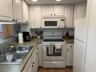 Great opportunity to own  a Bay Creek Villa, 13 weeks per year on The Plantation Course At Edisto in South Carolina - for sale on GolfHomes.com, golf home, golf lot