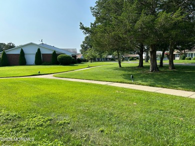 WELCOME HOME! Just unpack!!  You have arrived at a beautiful on Leisure Village East in New Jersey - for sale on GolfHomes.com, golf home, golf lot